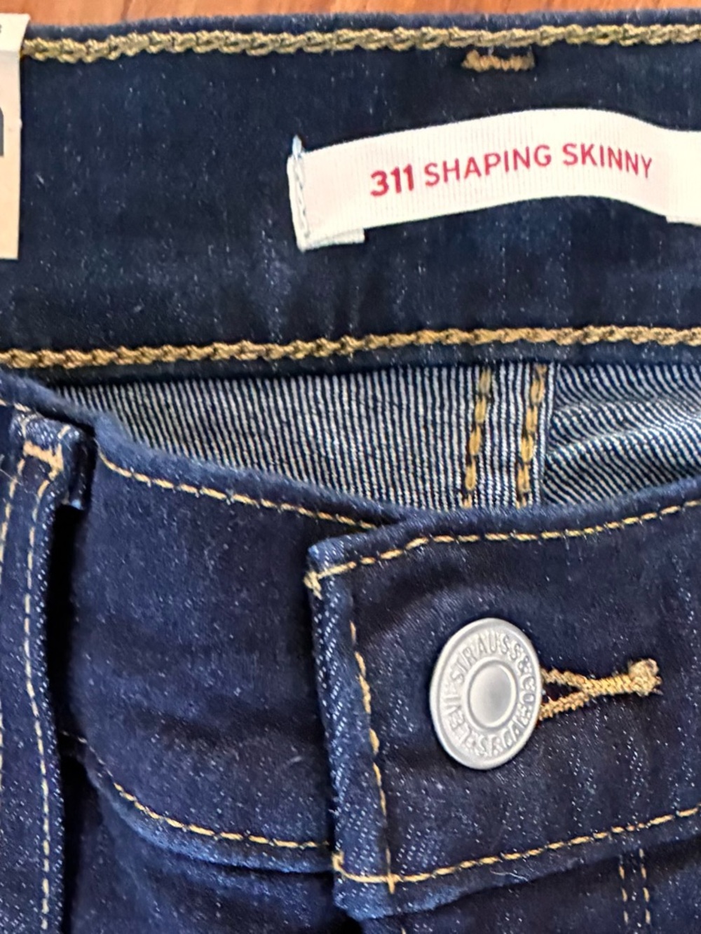 Levi's Dark Blue Shaping Skinny Jeans Women’s Size 30x28 NWT Brand New With Tags - Picture 4 of 7